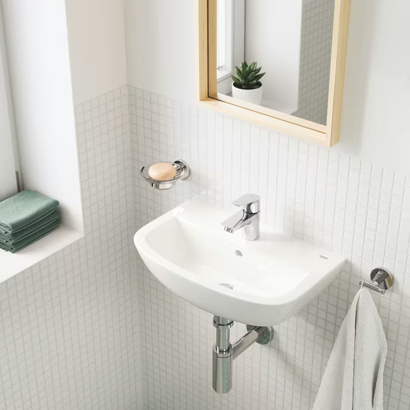 Pakabinami mažas praustuvas Grohe Bau Ceramic 45 453 × 354 mm, alpine white spalvos, su persipylimu