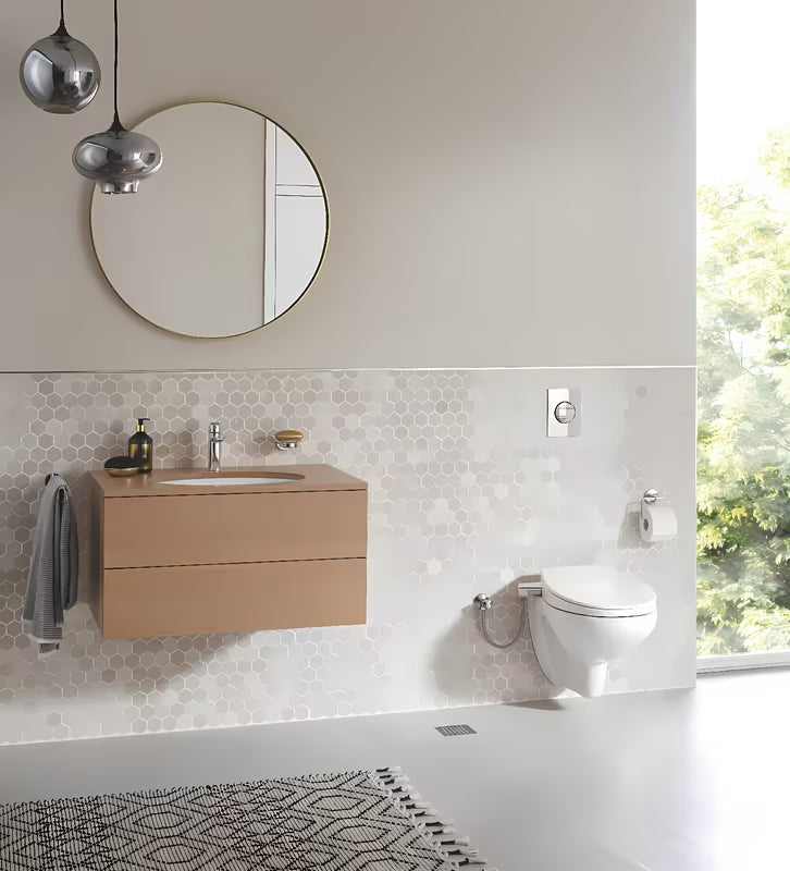 Rankinis bidė dangtis Grohe Bau Ceramic iš duroplasto su softclose funkcija, spalva – alpine-white.