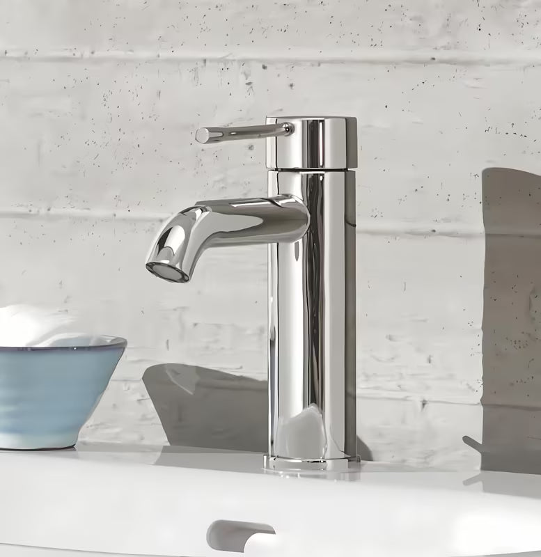 Chromuotas svirtinis praustuvo maišytuvas Grohe Essence New su dugno vožtuvu ir vandens taupymo technologijomis.