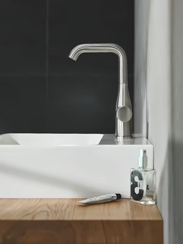 Aukšta svirtinis praustuvo maišytuvas Grohe Essence New, apdaila supersteel, su pasukamu snapu