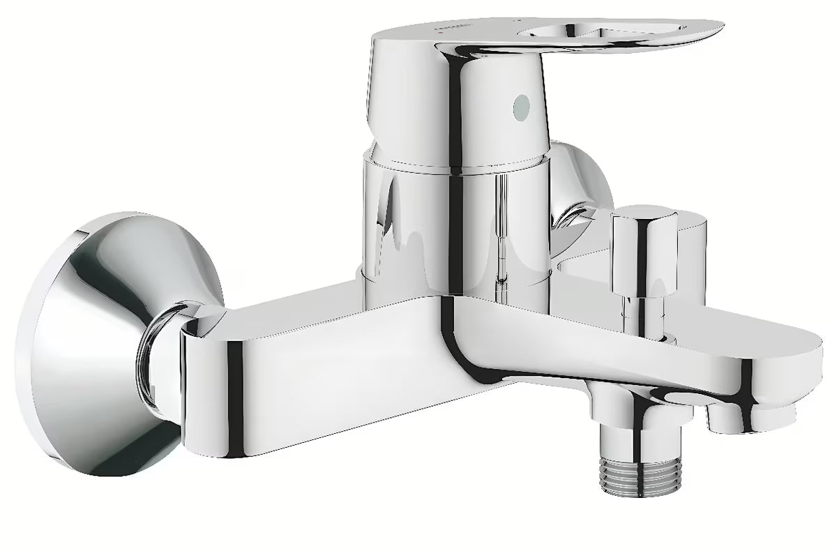 Chromuotas sieninė svirtinis vonios maišytuvas Grohe bauloop su automatiniu vonios / dušo perjungimu.
