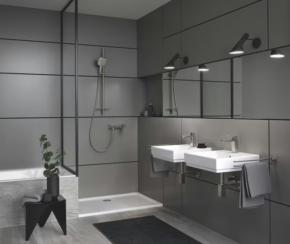 Dušo stovas Grohe Rainshower smartactive 900 mm su lentynėle EasyReach, supersteel spalvos