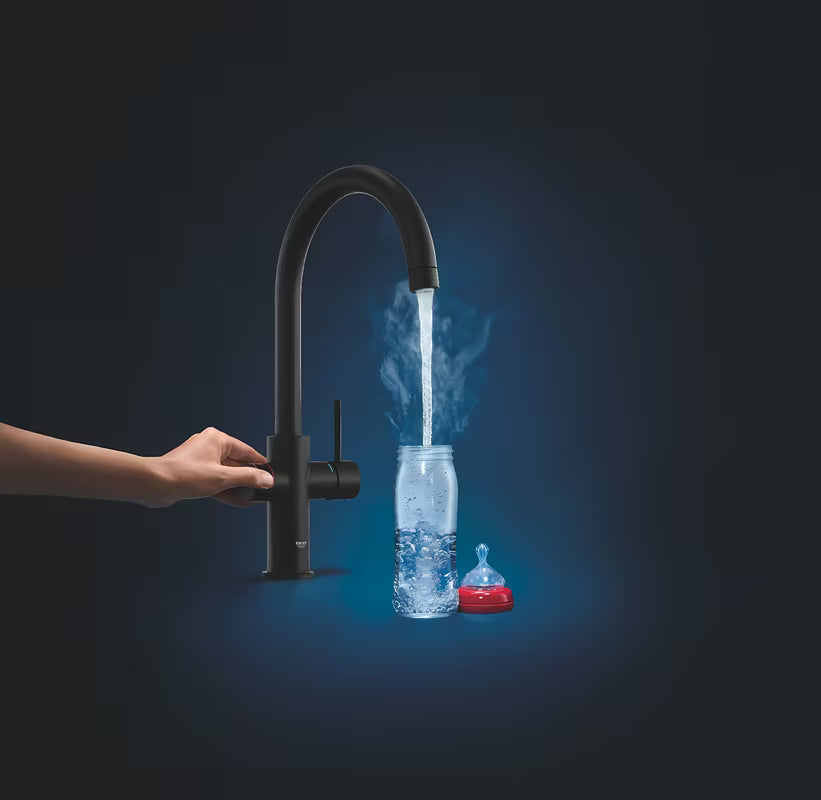 Grohe Red Duo virtuvinis maišytuvas, velvet black spalvos, su liečiamuoju verdančio vandens valdymu ir aukštu C formos snapu