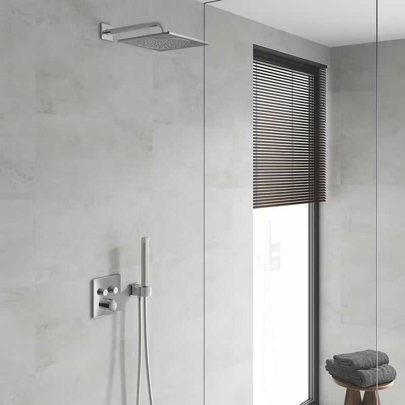 Potinkinė dušo maišytuvas Grohe Smart Control chromo spalvos, su smartcontrol valdymu ir dviem išvadais.