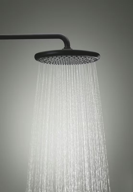 Matinės juodos spalvos dušo sistema Grohe Vitalio Start System su viršutiniu ir rankiniu dušu bei vonios termostatu