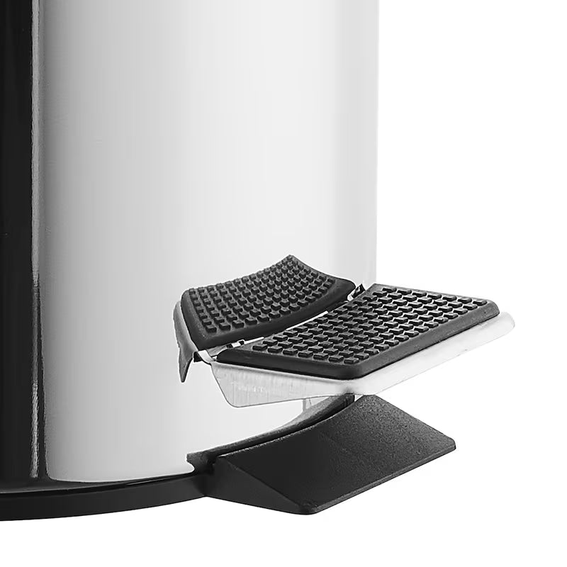 Chromo spalvos šiukšliųdėžė SIKO Multi su softclose technologija ir išimamu vidiniu kibiru, blizgus paviršius.