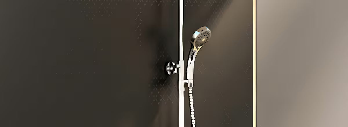 Dušo sistema Ravak Chrome su slankiojančiu ir pasukamu dušo stovu pro, lengvam aukščio reguliavimui dušai.