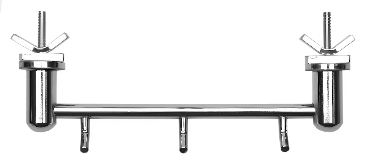 Chromuotas trigubas kabliukas S-Line vonios kambario rankšluosčių džiovintuvas pro rankšluosčiams ir chalatams kabinti.