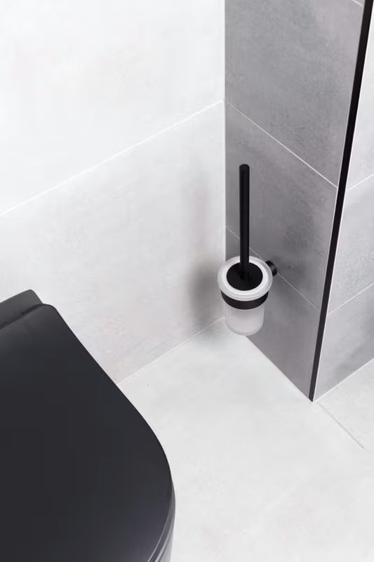 Sieninė WC šepetys SAT B-Way R matinės juodos spalvos, apvalaus minimalistinio dizaino.