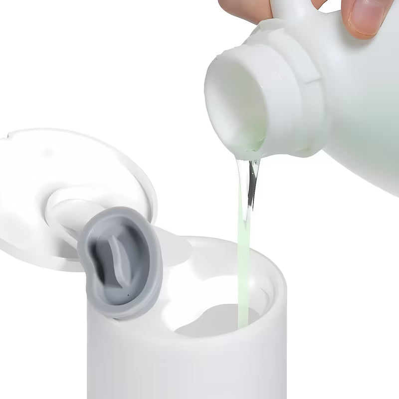 Baltas stalinis sensorinis muilo ir dezinfekcinio skysčio dozatorius SAT su 250 ml talpa