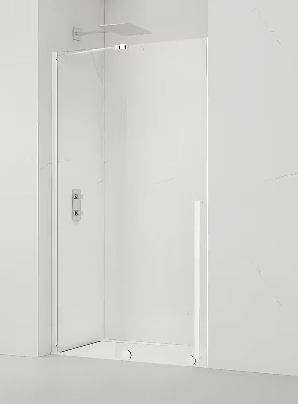 Slankiojančios dušo durys SAT Xmotion 110 cm baltos spalvos, su skaidriu stiklu ir berėmiu dizainu.