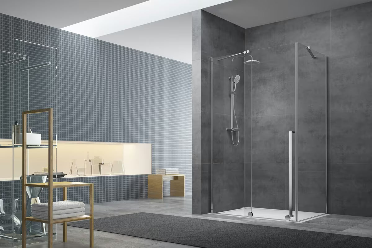 Dušo durų šoninė sienelė SAT Walk-In Xmotion 77,5 cm su skaidriu stiklu ir blizgaus chromo profiliu.