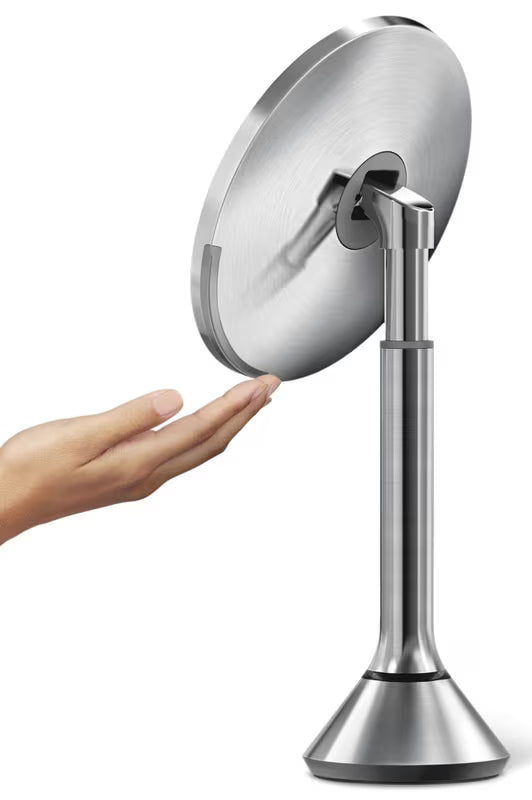 Kosmetinis veidrodėlis Simplehuman Dual Touch iš šlifuoto nerūdijančiojo plieno su Tru-lux LED apšvietimu ir 5x didinimu.