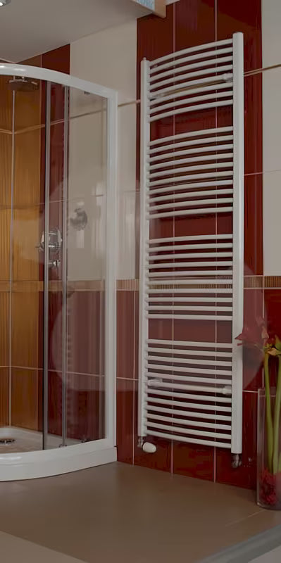 Baltas kombinuotas vamzdinis rankšluosčių džiovintuvas Thermal Trend Kdo 75x168 cm vonios kambariui