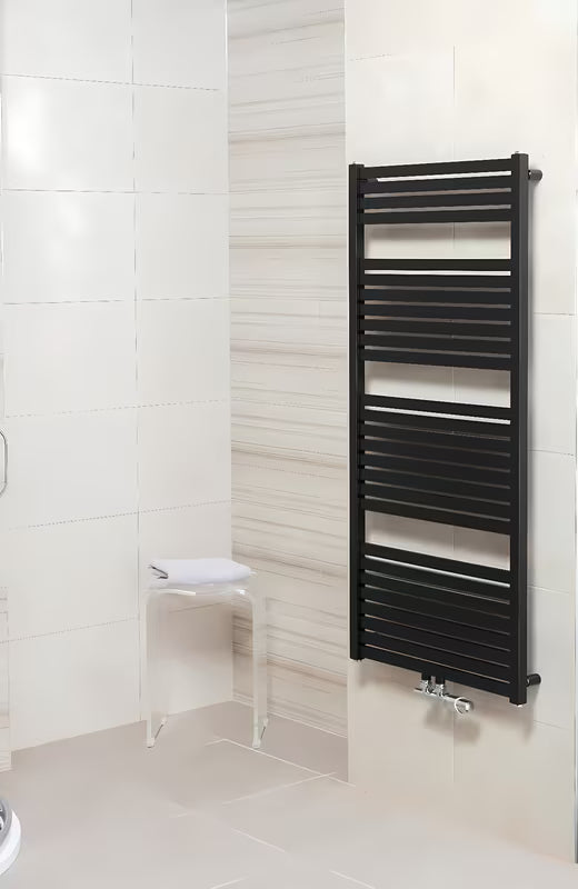 Kombinuotas rankšluosčių džiovintuvas Thermal Trend Kh 60x133 cm, juodos matinės spalvos, su lenktais skersiniais.