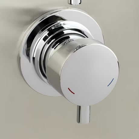 Dušo panelis Anima Primeshower su svirtiniu maišytuvu, viršutiniu lietaus dušu, rankiniu dušu ir masažiniais purkštukais.