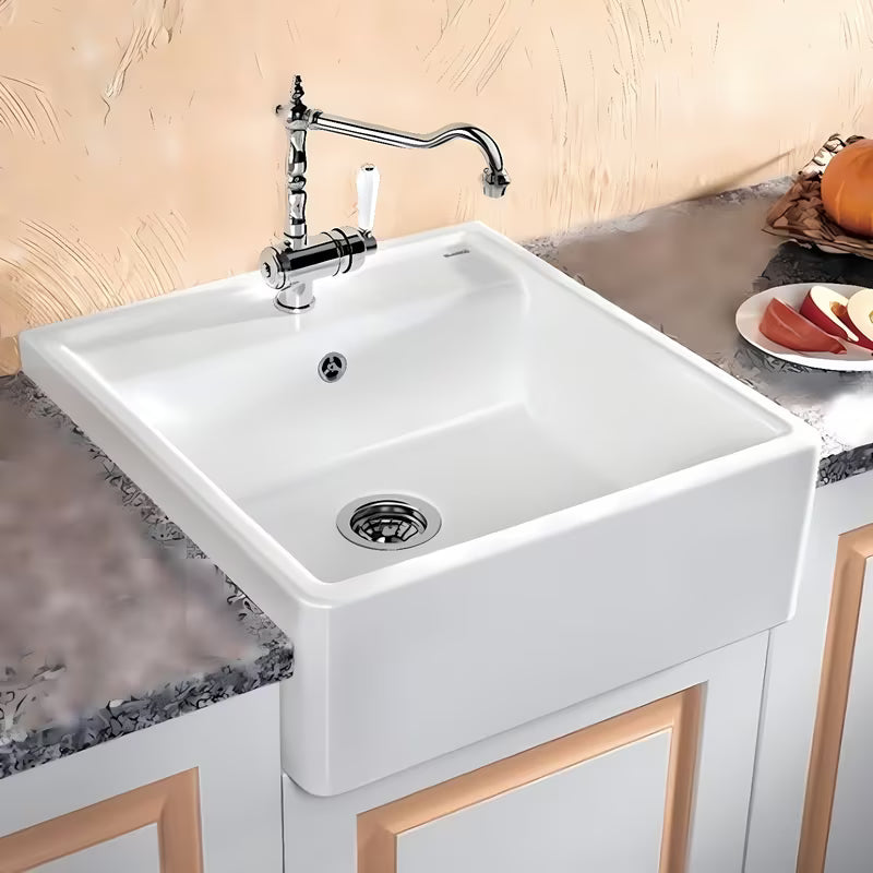 Keraminis virtuvės plautuvė Blanco Panor 60 ryškiai baltos spalvos, pro montuojamas iš viršaus ant stalviršio .
