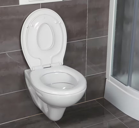 Balta vaikiška KLOZETO dangtis Glacera Babynew su integruotu įdėklu ir lėtu nuleidimu softclose.