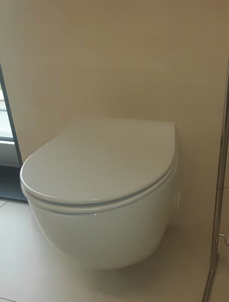 Balta itin plona KLOZETO dangtis Glacera EasySlim33 iš duroplasto su softclose ir EasyLock tvirtinimu