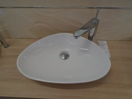 Baltas keraminis pastatomas ant stalviršio praustuvas Glacera Vallone be perpylimo, 58,5 x 38,5 cm.