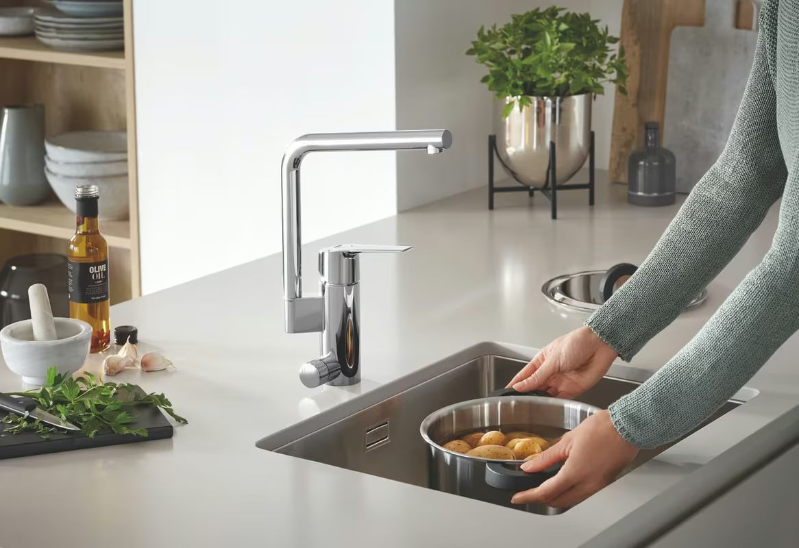 Nerūdijančio plieno virtuvės plautuvė Grohe K700U su satino paviršiumi ir 3,5" nuotaku