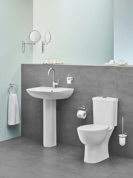 Pakabinamas praustuvas Grohe Bau Ceramic 65 baltos spalvos su persipylimu ir anga pro maišytuvui
