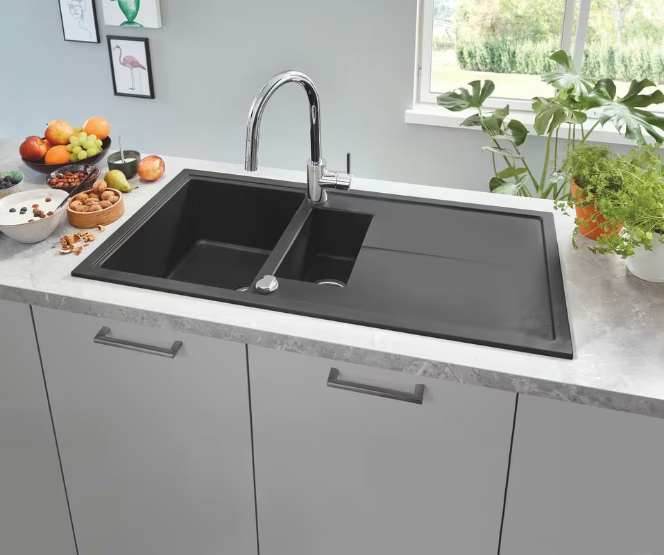 Chromuotas virtuvinis maišytuvas Grohe Concetto New su aukštu pasukamu snapu ir ištraukiamu dušeliu