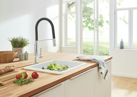 Chromuotas virtuvinis maišytuvas Grohe Concetto New su aukštu pasukamu snapu ir ištraukiama dušo galvute
