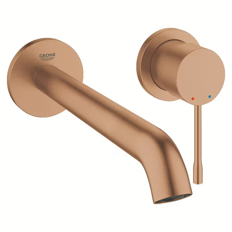 Potinkinė praustuvo maišytuvas Grohe Essence New, spalva Brushed Warm Sunset, montuojamas ant sienos.
