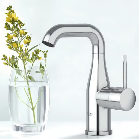 Chromuotas praustuvo maišytuvas Grohe Essence New su vidutinio aukščio snapu ir pasukamu snapu