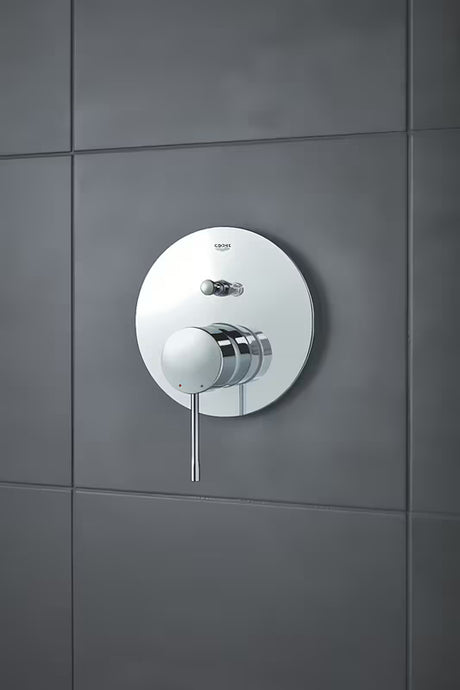 Grohe Essence New potinkinė svirtinis dušo maišytuvas chromo spalvos