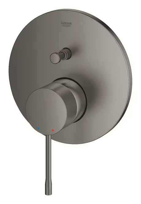 Potinkinė dušo maišytuvas Grohe Essence New brushed hard graphite apdailos su 2 krypčių perjungikliu.
