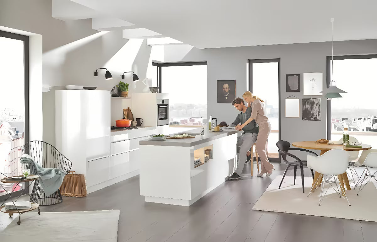 Virtuvinis plautuvės maišytuvas Grohe Essence New su aukštu pasukamu snapu, apdaila supersteel.