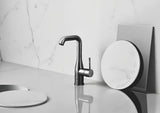 Aukšta svirtinis praustuvo maišytuvas Grohe Essence New, apdaila Hard Graphite, su pasukamu snapu.
