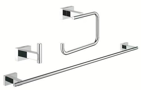 Chromuota vonios aksesuarų rinkinys Grohe Essentials Cube su kabliuku, KLOZETAS popieriaus laikikliu ir rankšluosčių laikikliu.