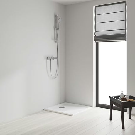 Dušo komplektas Grohe Euphoria 110 Massage chromo spalvos su stovu, žarna ir EasyReach lentynėle.
