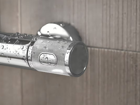Chromo spalvos dušo sistema Grohe Euphoria System su termostatiniu maišytuvu su viršutiniu ir rankiniu dušu