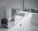 Chromuotas praustuvo maišytuvas Grohe Eurocube su taupiu Grohe EcoJoy srautu ir SpeedClean aeratoriumi.