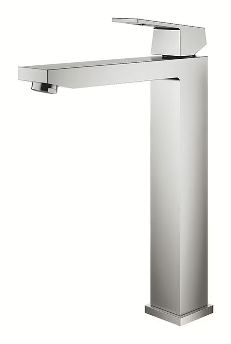 Aukštas praustuvo maišytuvas Grohe Eurocube, apdaila – supersteel pro laisvai pastatomas praustuvas.