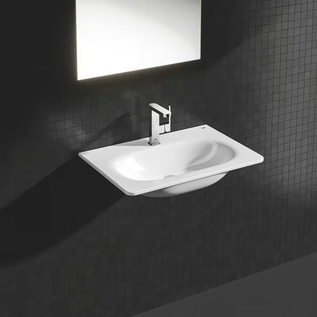 Chromuotas svirtinis praustuvo maišytuvas Grohe Plus su pasukamu snapu ir išleidimo komplektu