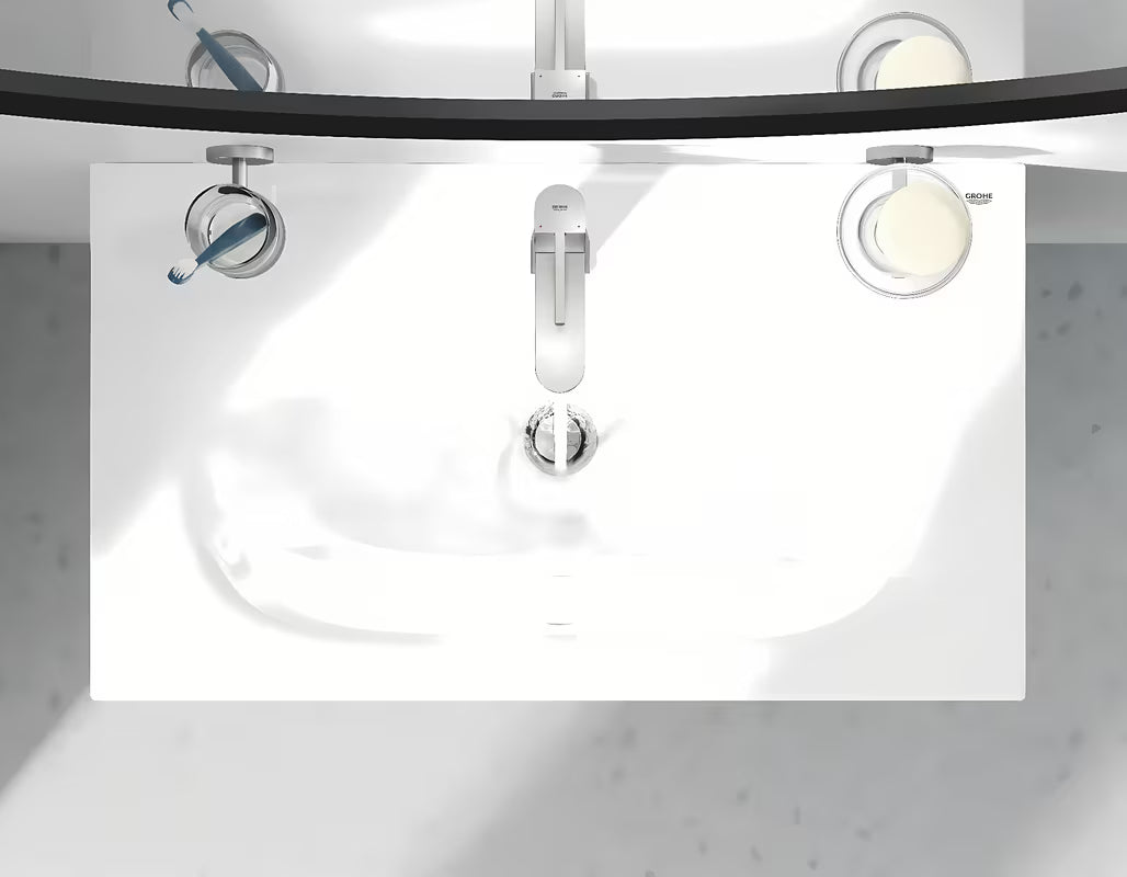 Praustuvo svirtinis maišytuvas Grohe Plus, apdaila – supersteel, su pasukamu snapu ir dugno vožtuvu.