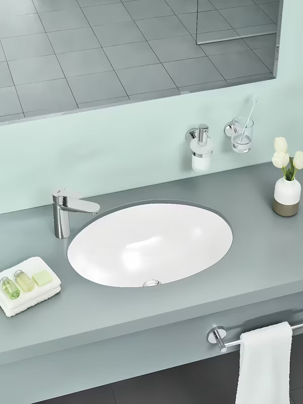 Chromuota svirtinis praustuvo maišytuvas Grohe bauedge su spaudžiamuoju dugno vožtuvu
