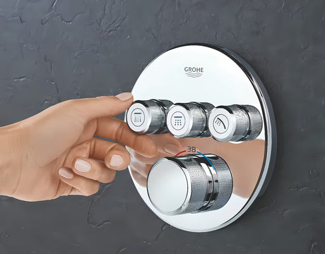 Potinkinė termostatinė dušo maišytuvas Grohe Grohtherm smartcontrol chromo spalvos, su trimis vožtuvais