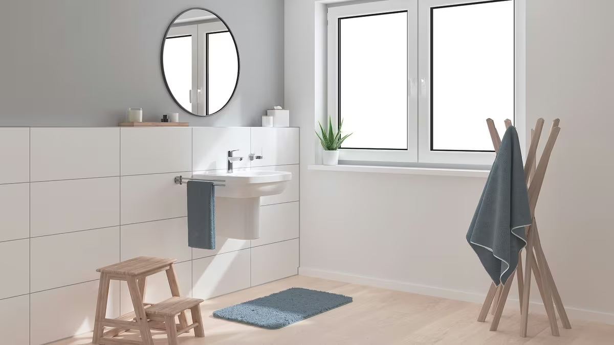 Chromuotas svirtinis praustuvo maišytuvas Grohe Start su vandens taupymo funkcija ir spaudžiamuoju dugno vožtuvu