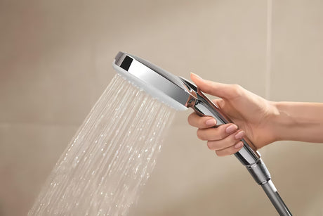 Dušo sistema Grohe Tempesta Cube System su termostatiniu maišytuvu chromo spalvos, su viršutiniu ir rankiniu dušu