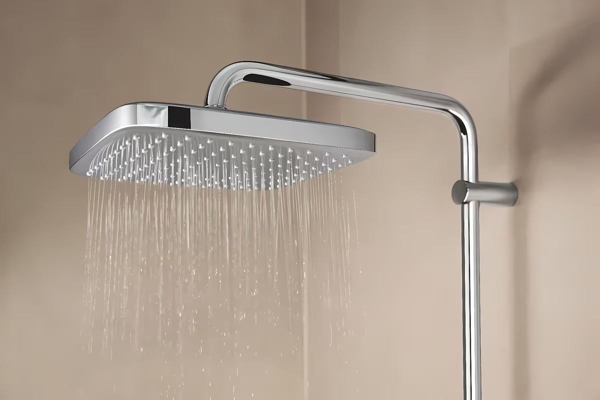 Dušo sistema Grohe Tempesta Cube System su termostatiniu maišytuvu chromo spalvos, su viršutiniu ir rankiniu dušu