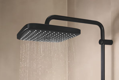 Matinės juodos spalvos dušo sistema Grohe Tempesta System Cube su termostatiniu maišytuvu, su viršutiniu ir rankiniu dušu