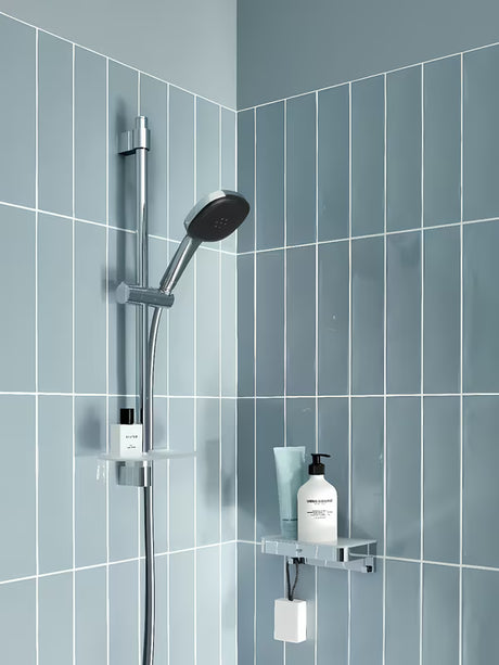 Grohe Vitalio Comfort chromo spalvos dušo komplektas su rankiniu dušeliu, stovu, žarna ir lentynėle