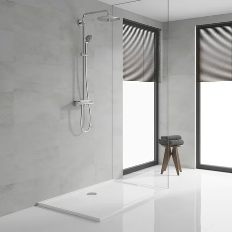 Chromuotas dušo sistema Grohe Vitalio Joy su termostatiniu maišytuvu, su viršutiniu ir rankiniu dušu