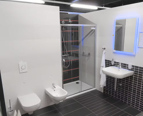 Slankiojančios dušo durys Hüppe Next 120 cm su skaidriu užpildu ir chromuotais profiliais